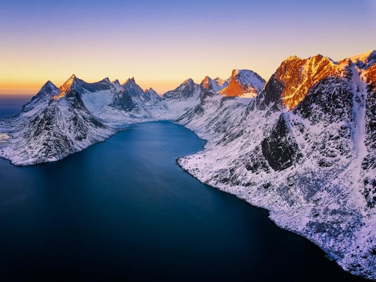 Khung canh ngoan muc cua cac day nui khap the gioi anh 14