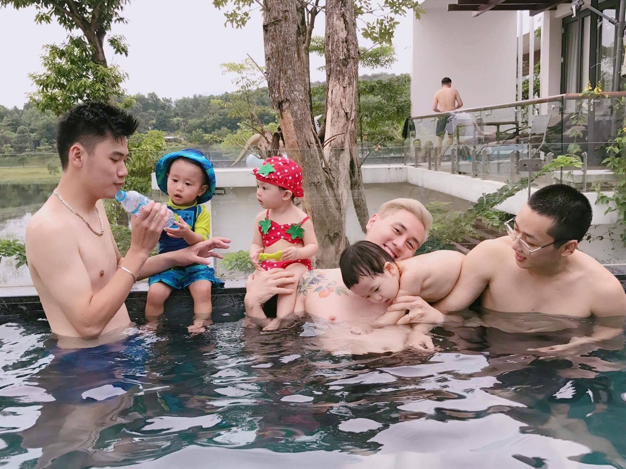 heo mi nhon kien hoang di du lich anh 20