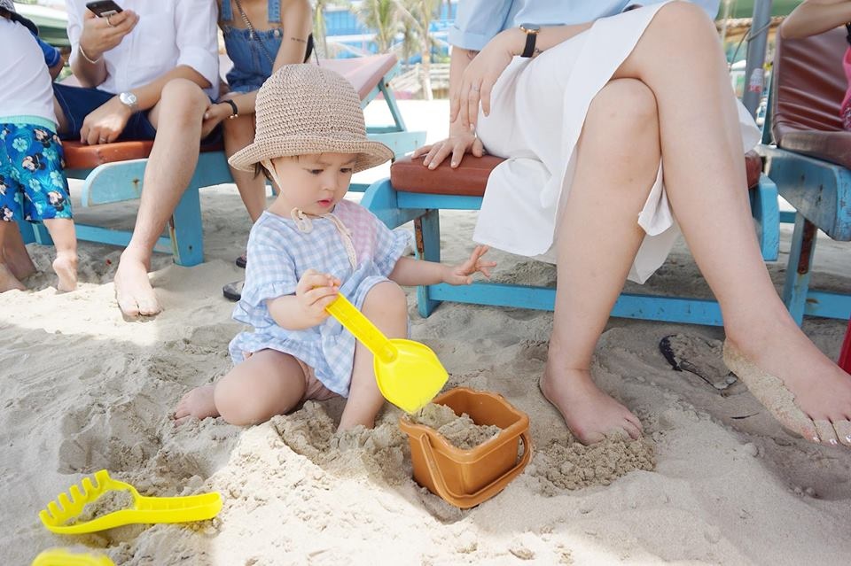 heo mi nhon kien hoang di du lich anh 6