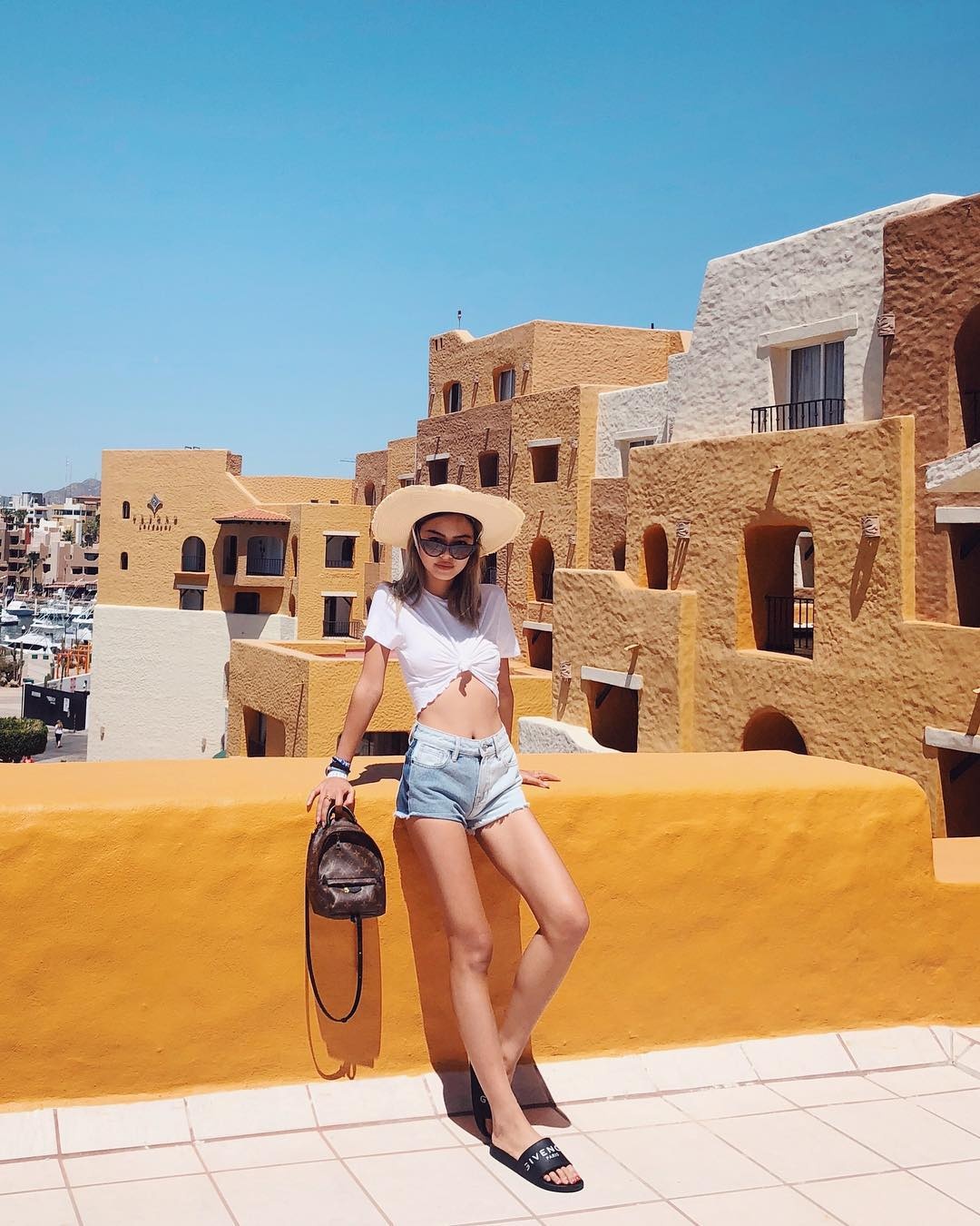 lily maymac du lich anh 11