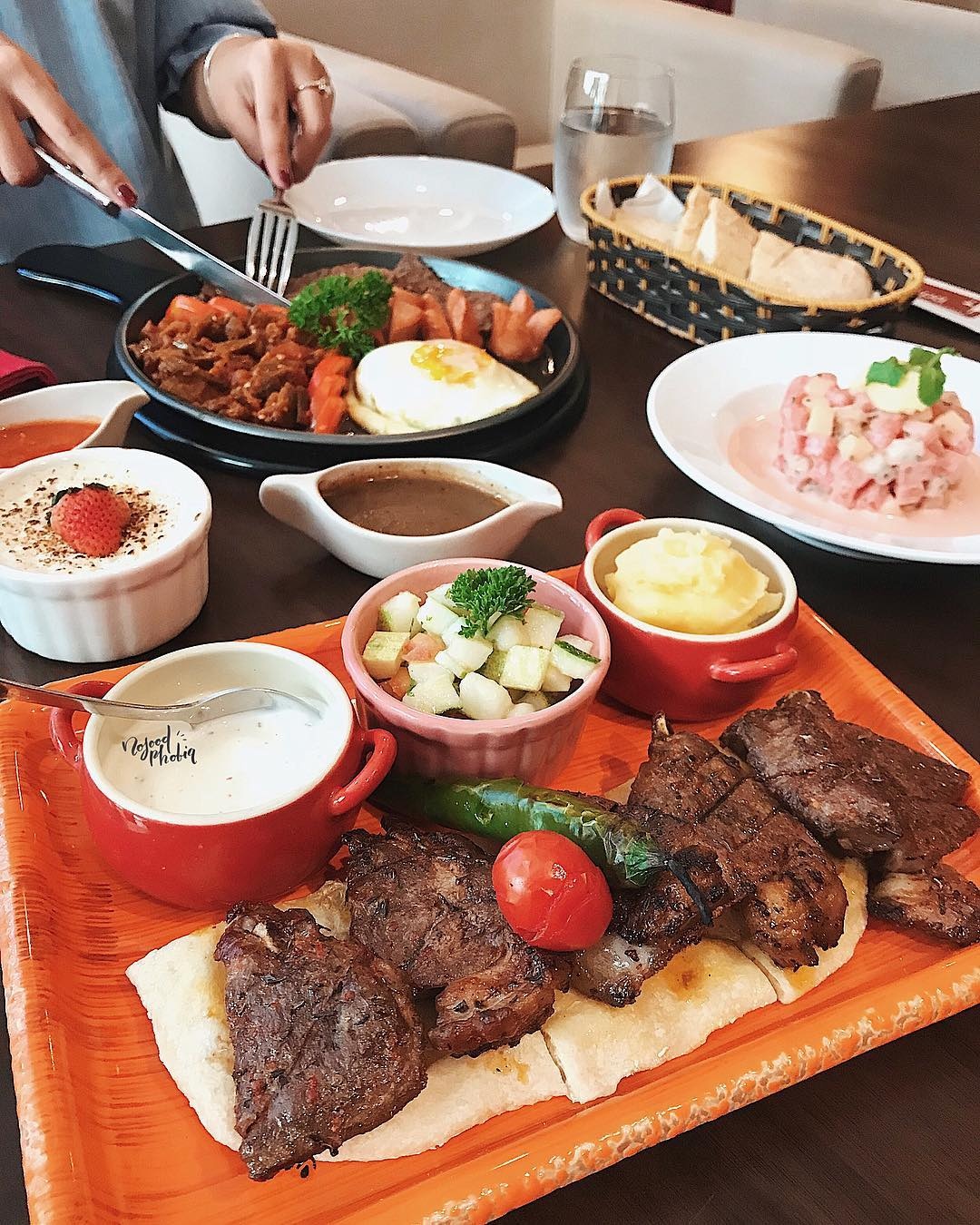 nha hang steak anh 9