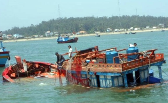 VTV toi 2/6: Vet tich cu tong truc dien cua tau Trung Quoc hinh anh