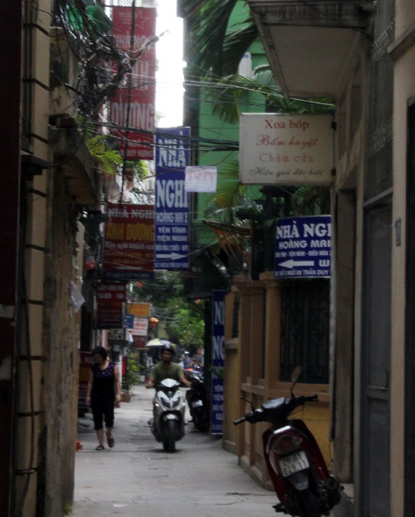 Thủ phủ nhà nghỉ trên phố Trần Duy Hưng.
