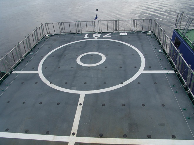 Sân đỗ trực thăng. 