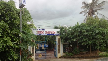 Nhà nghỉ Khôi Nguyên nơi xảy ra vụ việc. Ảnh: Song Tiến