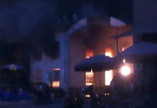 Clip tram bien ap chung cu 32 tang no nhu phao hoa hinh anh