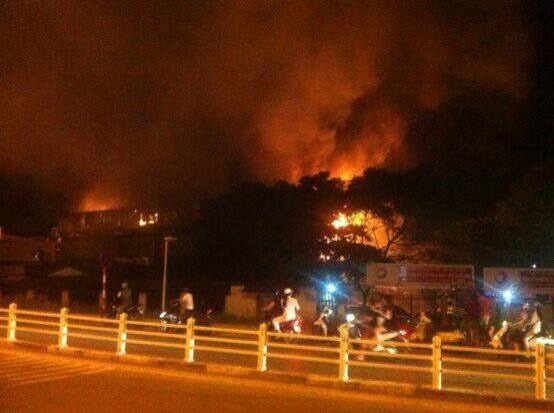 Xe cuu hoa ru coi inh oi chua chay bar Luxury hinh anh