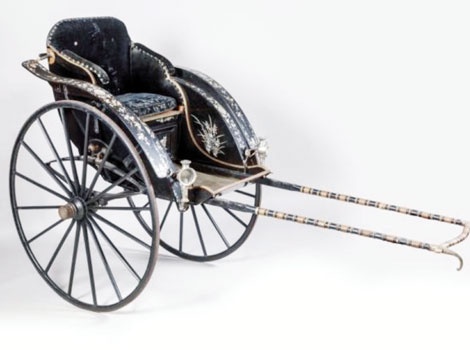 Dua xe keo cua me vua Thanh Thai tu Phap ve Co do Hue hinh anh