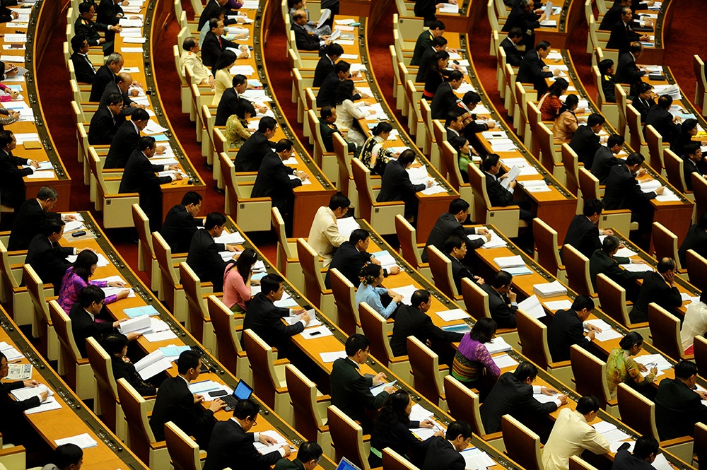 Ngay dau Quoc hoi hop tai hoi truong Dien Hong hinh anh