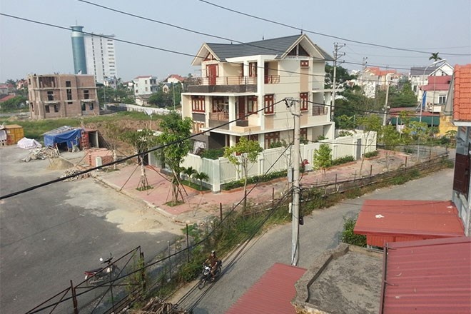 'Ne' nha quan, duong thang bien thanh hinh chu Z hinh anh