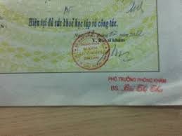 Chung nhan suc khoe cho nguoi da chet... 8 nam truoc hinh anh