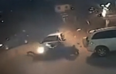 Clip tong xe nguoc chieu, khong danh cho nguoi yeu tim hinh anh