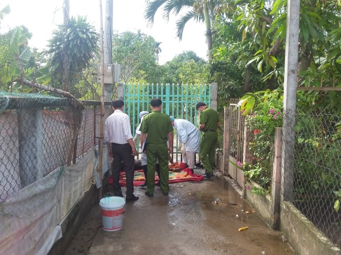 Cơ quan công an đang khám nghiệm hiện trường.