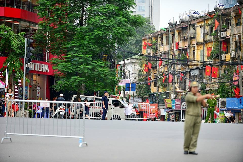 Đường Kim Mã đoạn giao với Ngọc Khánh