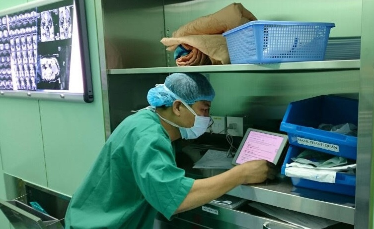 Bác sĩ Tuấn Anh.