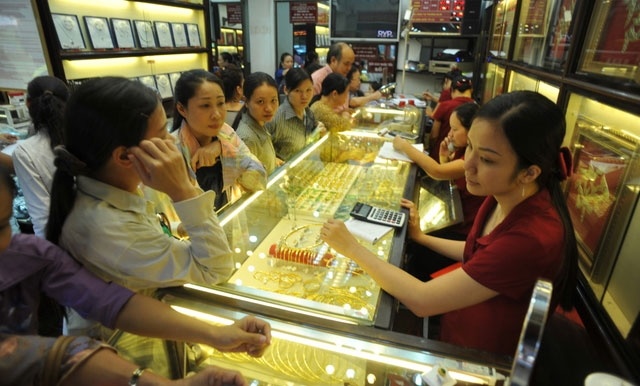 Vang tang vuot moc 36,6 trieu dong mot luong hinh anh