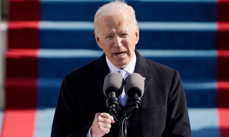 Hon 60% nguoi My duoc hoi ung ho ong Joe Biden hinh anh