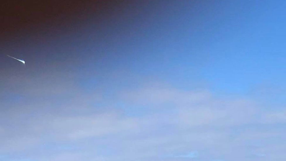 Tim ra nguon goc tieng no sieu thanh bi an o Anh hinh anh