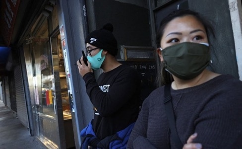 'Doi quan' bao ve nguoi goc A truoc lan song thu ghet o New York hinh anh