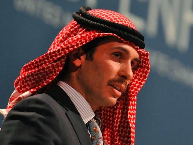 Hoang tu Jordan bat ngo doi giong, the trung thanh voi anh ho hinh anh