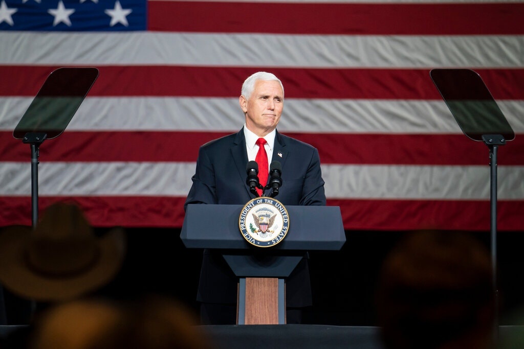 phau thuat,  cay may tao nhip tim,  cuu pho tong thong Mike Pence anh 1