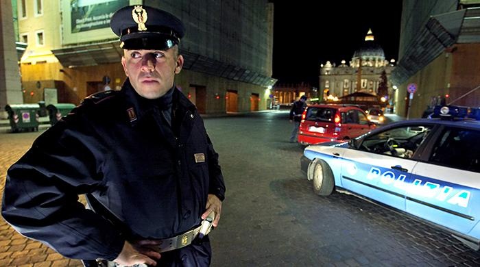 Thieu nu nghi bi sat hai o Italy vi khong chiu ket hon voi anh ho hinh anh