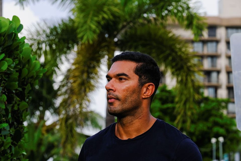 may man song sot,  qua dem nha ban gai,  toa chung cu Florida sup do anh 1