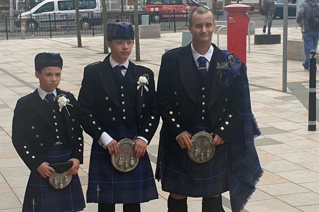 chu re chet ngay trong dam cuoi,  ngay thanh hon,  chan doan ung thu giai doan cuoi anh 1