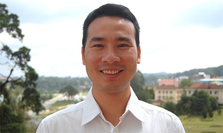 Thu khoa tu choi cong chuc, lam cong dan toan cau hinh anh