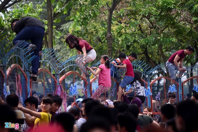 Chuyen xau ho tren mang va dam dong tan nhan hinh anh