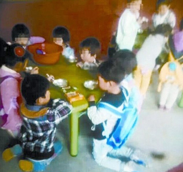 Trung Quoc: Tre mam non bi bat quy an gay phan no hinh anh