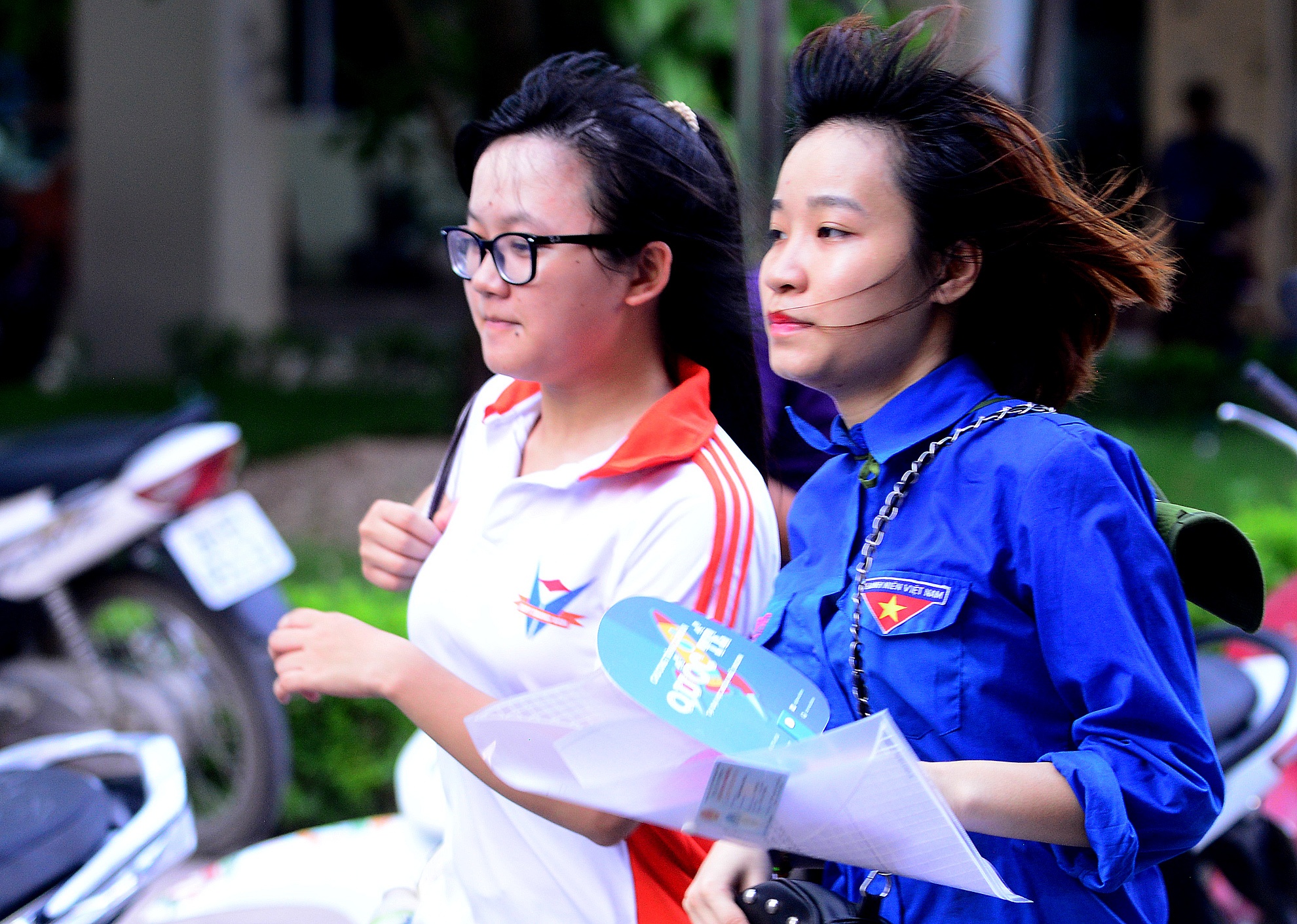 Nhieu thi sinh quen chung minh thu trong ngay thi dau tien hinh anh