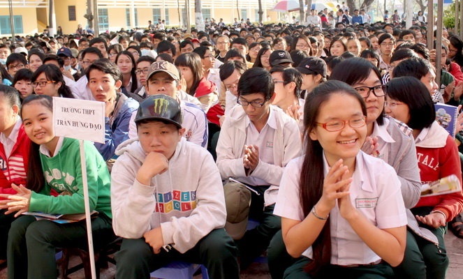 Sau phien chat van, Bo GD&DT quyet dinh thay doi cum thi hinh anh