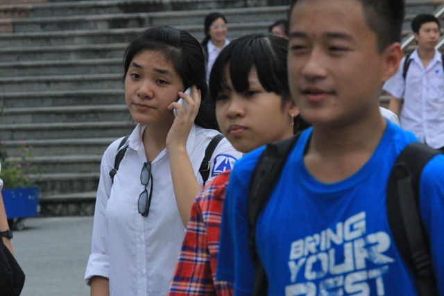Huy dong may pha song, tang cuong an ninh de bao mat de thi hinh anh