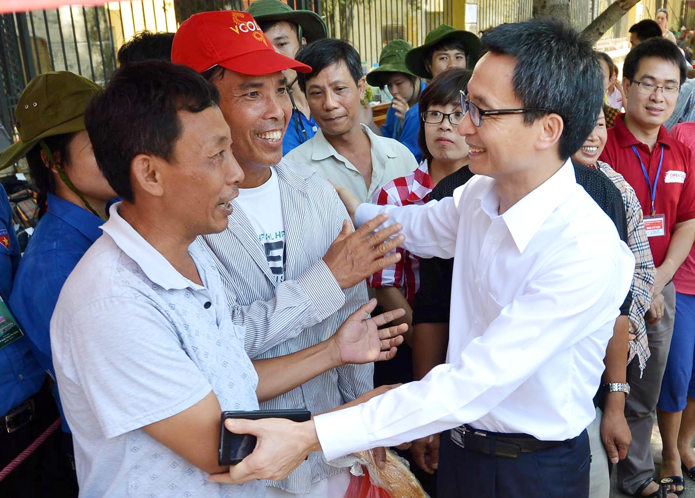 Pho thu tuong: 'An banh my sao dam bao suc khoe' hinh anh