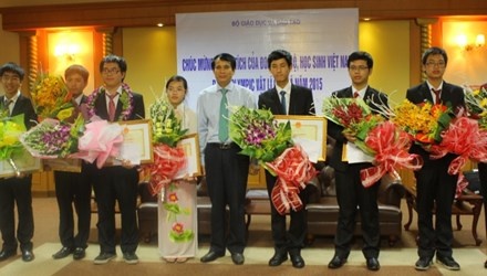 VN doat 3 huy chuong vang Olympic Vat ly quoc te hinh anh