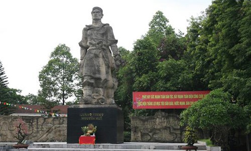 Quang Trung – Nguyen Hue la anh em: Loi cua ai? hinh anh