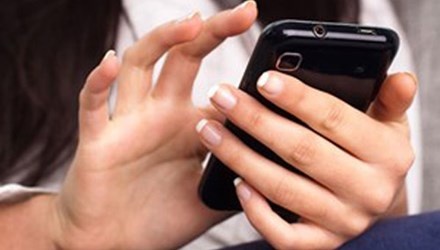 Tra diem thi o trang web dich vu: Canh bao mat tien oan hinh anh