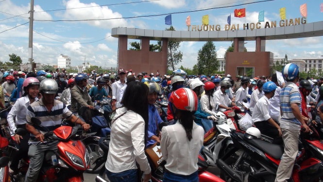 Tap doan de nghi 'mua DH An Giang' chua co de an cu the hinh anh