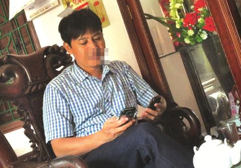 'Co' vien chuc giao duc long hanh hinh anh