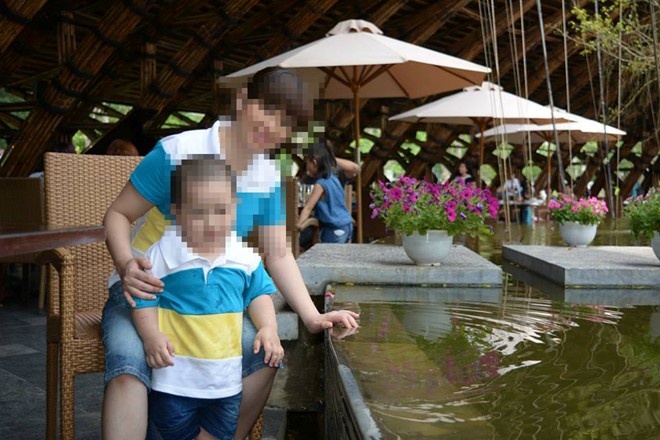 Phong giao duc lam ro viec con bi duoi vi me viet Facebook hinh anh
