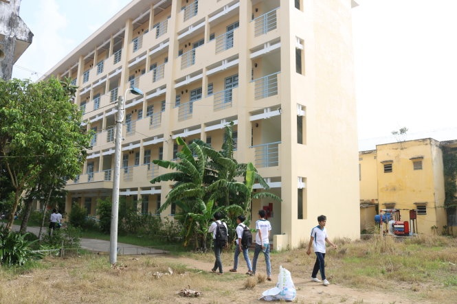 Ky tuc xa 29 ty bo khong gan 2 nam vi... thieu giuong hinh anh