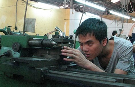 Hoc mot nghe tinh hay hon hoc dai hoc hinh anh