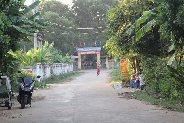 Co giao bat hoc sinh suc mieng bang nuoc xa phong noi gi? hinh anh