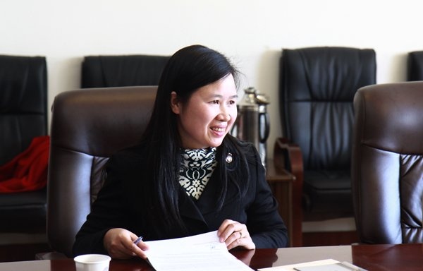 Viet Nam co nu giao su Toan hoc thu hai hinh anh