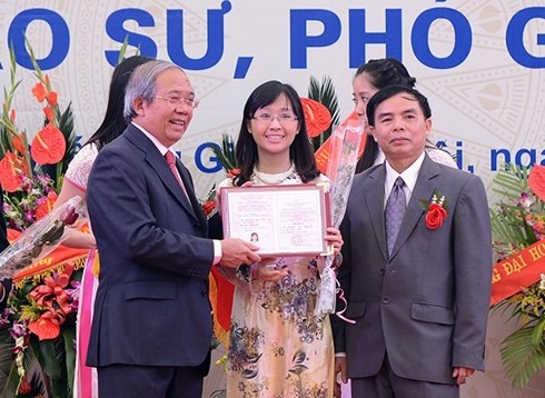 Nhung nganh nao co nhieu tan giao su, pho giao su nhat? hinh anh