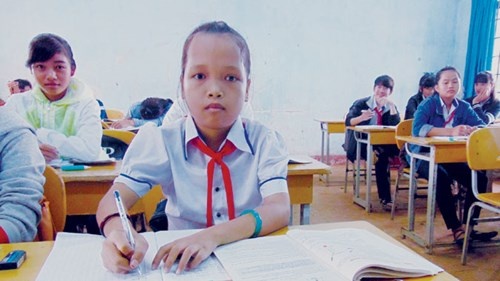 Tro ngheo vung cao vuot kho hinh anh