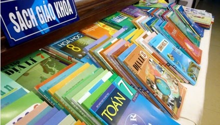 Tai sao cung luc phai co nhieu bo sach giao khoa? hinh anh