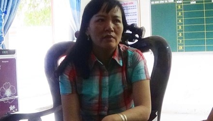 Dinh chi hieu truong truong mam non an bot thit cua cac chau hinh anh