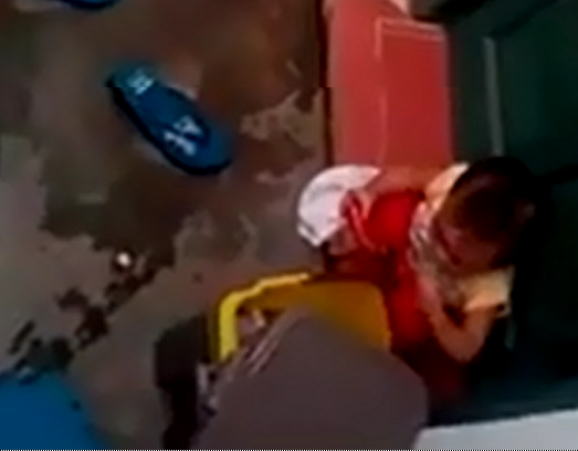 Sa thai co giao mam non de tre an rac hinh anh